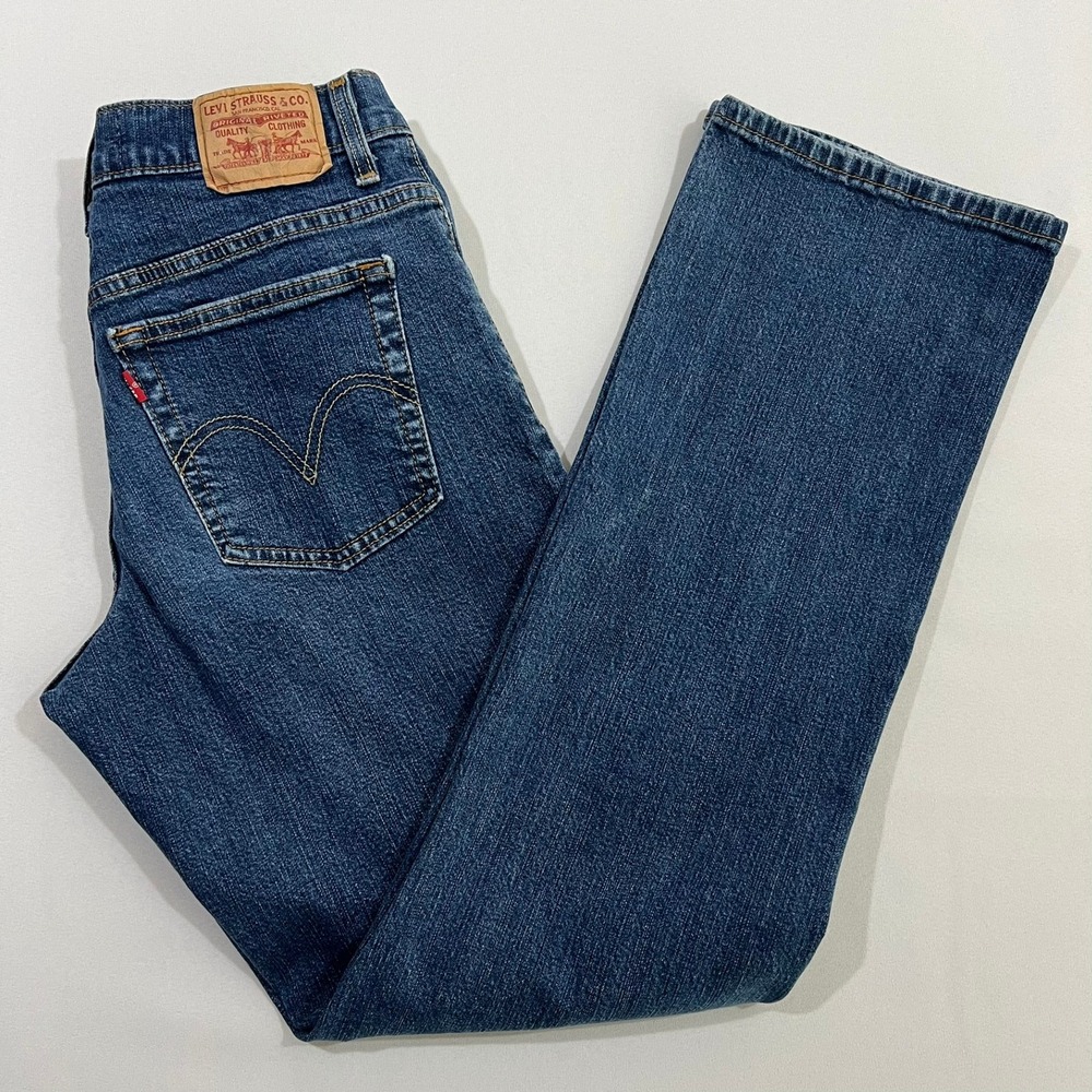 Vintage Y2K Levi's 550 Relaxed Boot Cut Jeans Medium Wash Blue Classic Womens 8M